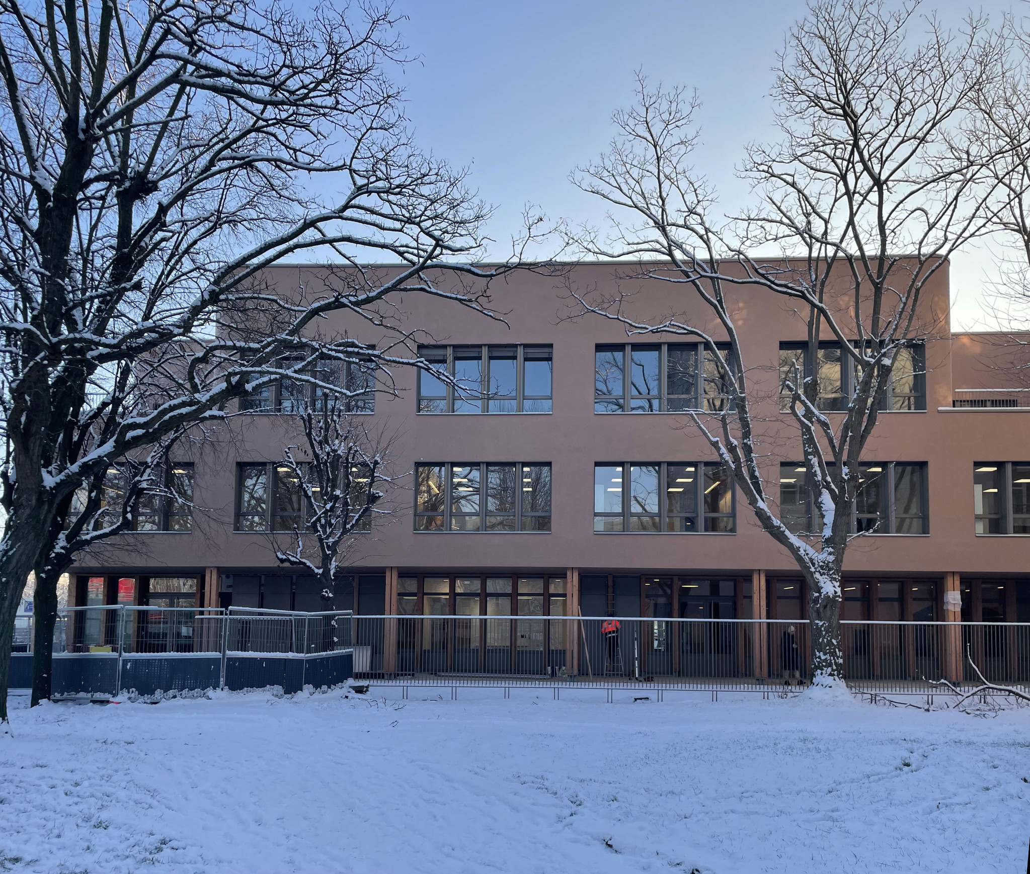 MARCHE PUBLIC GLOBAL DE PERFORMANCE POUR LA RÉALISATION D’UN GROUPE SCOLAIRE QUARTIER PONT DE PIERRE BOBIGNY (93)