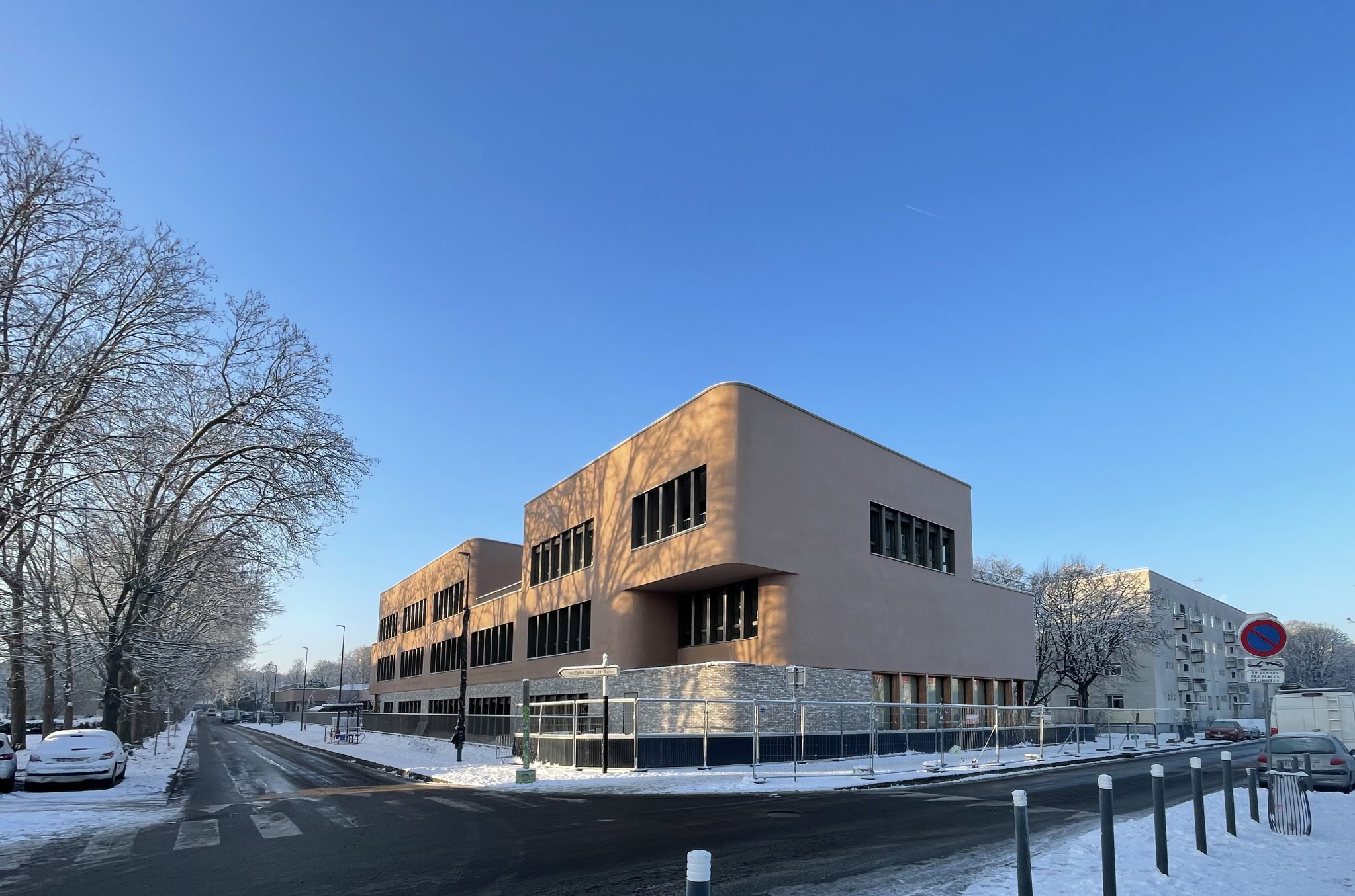 MARCHE PUBLIC GLOBAL DE PERFORMANCE POUR LA RÉALISATION D’UN GROUPE SCOLAIRE QUARTIER PONT DE PIERRE BOBIGNY (93)